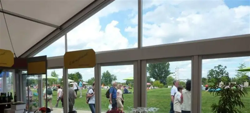 Foto 2 von Bühler VIP-Zelte