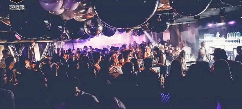 Foto 1 von Cen Club