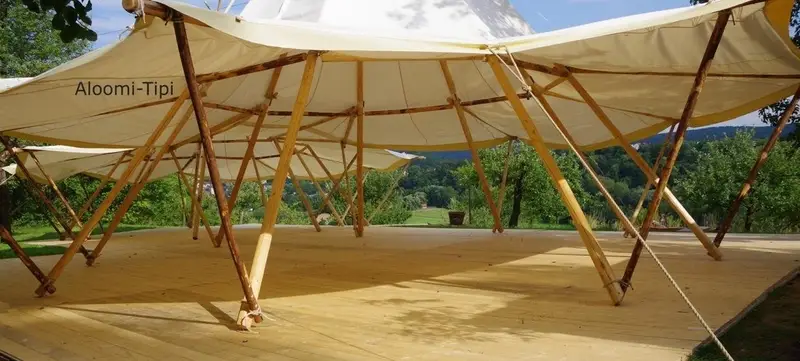 Foto 1 von Aloomi Tipi Stuttgart