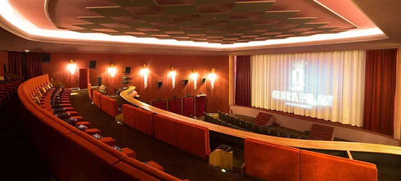 Foto 1 von Gloria Palast