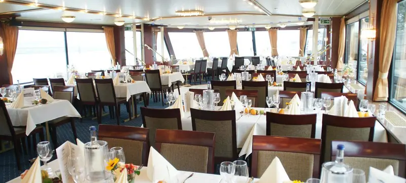 Foto 2 von Luxusfahrgastschiff Käpt. Kudd'l