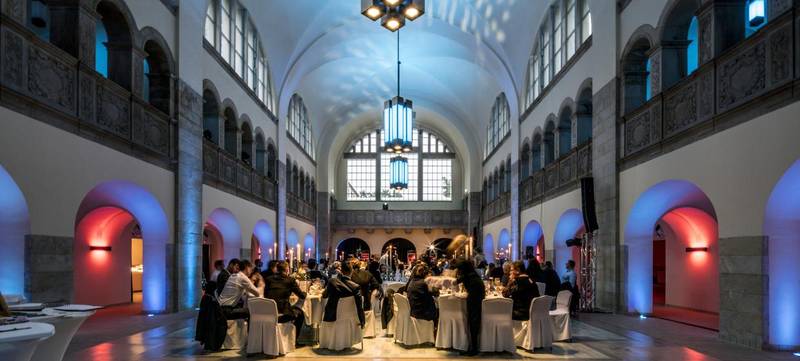 Foto 4 von Hochzeit im historischen Stadtbad