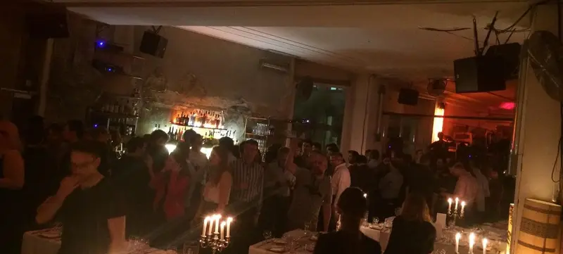 Foto 7 von Weihnachtsparty zwischen DJ und Gänsebraten