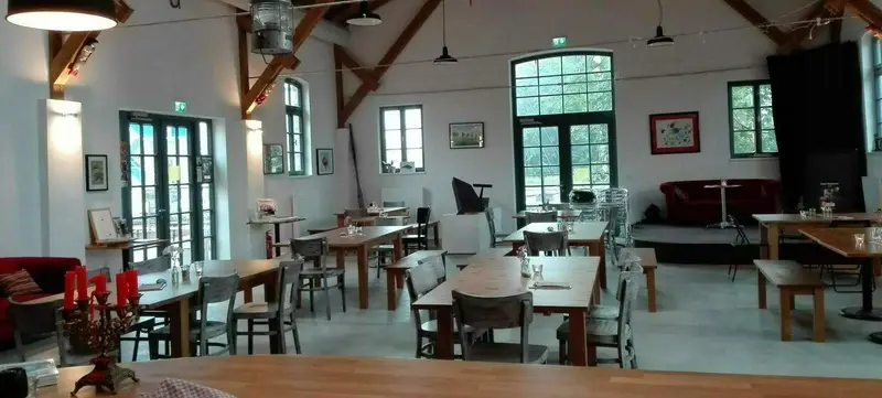 Foto 2 von Fischhalle Harburg