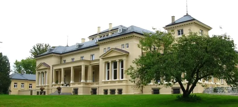 Foto 1 von Schloss Bredeneek