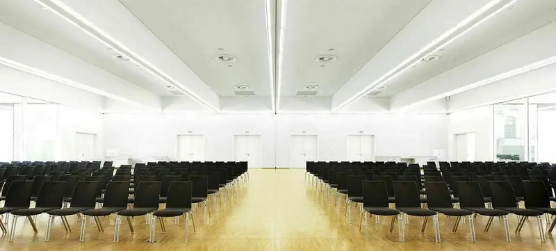Foto 2 von BÖRSE DRESDEN