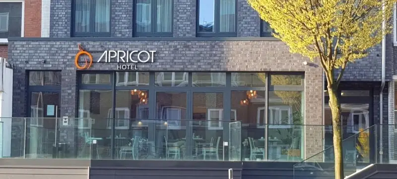 Foto 5 von Apricot Hotel