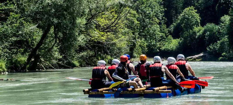 Foto 4 von Floßbau Teambuilding