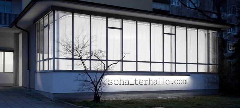 Foto 12 von Schalterhalle