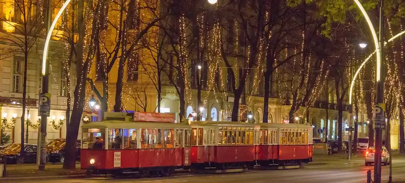 Foto 1 von Weihnachtsfeiern in der Wiener Weihnachts-Straßenbahn