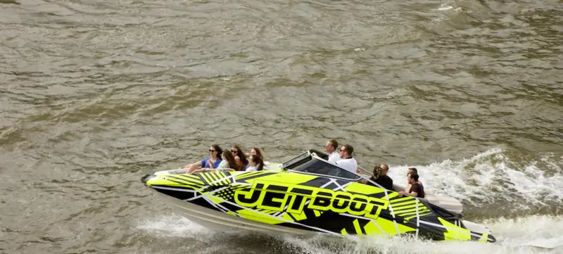 Foto 2 von Jetboot Frankfurt