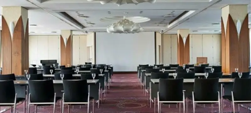 Foto 2 von Tagung mit Domblick