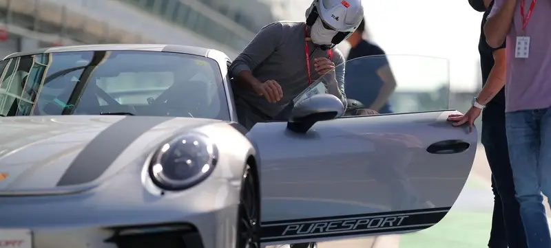 Foto 1 von Sportwagen fahren auf dem Hockenheimring