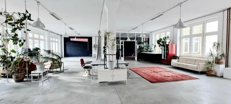 Foto 1 von IKONIC.STUDIO