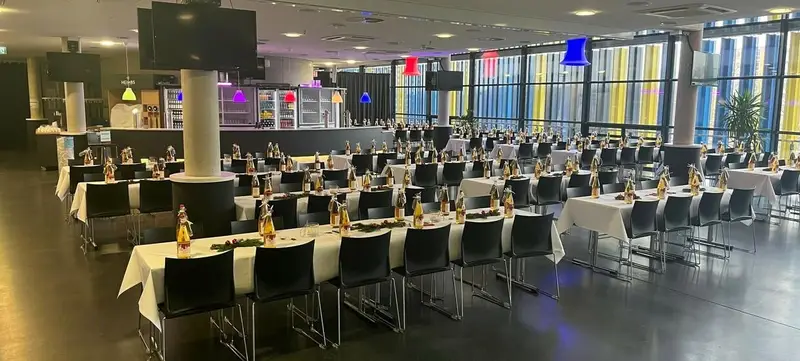 Foto 2 von Eintracht-Stadion