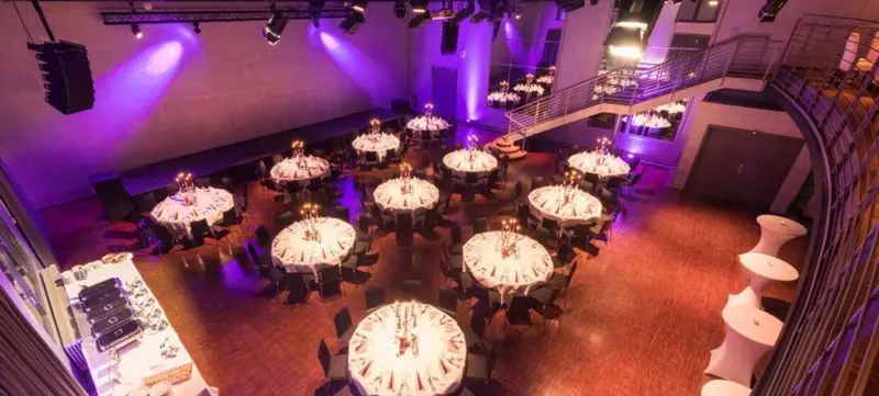 Foto 2 von Weihnachtsfeier im Palais in der Kulturbrauerei