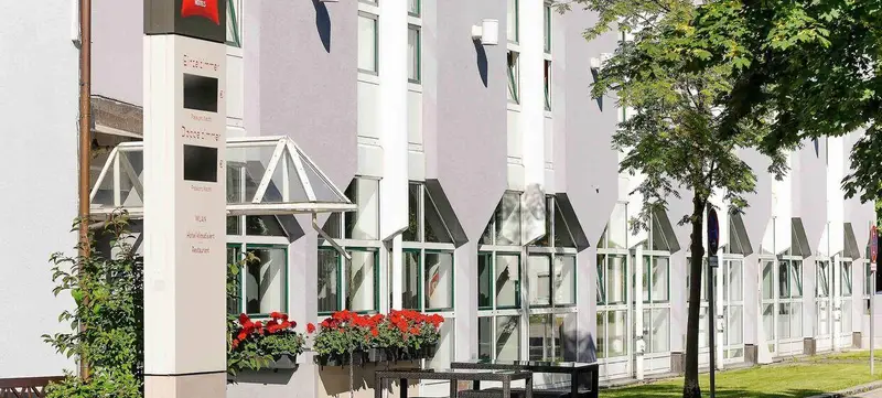 Foto 1 von ibis Muenchen City Nord