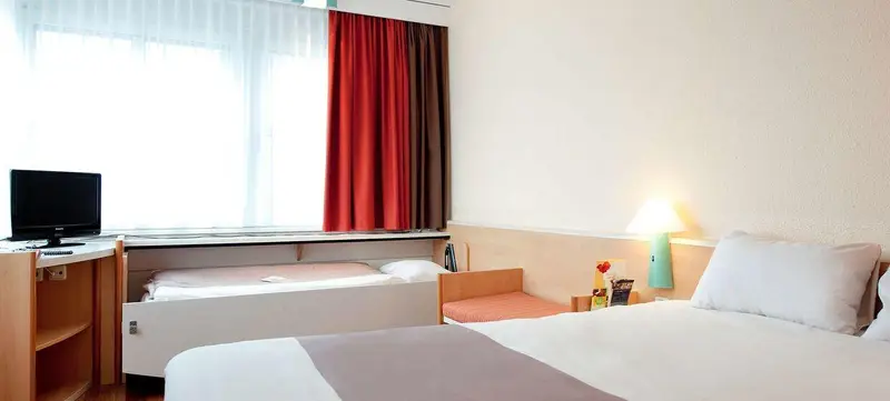 Foto 2 von ibis Regensburg City
