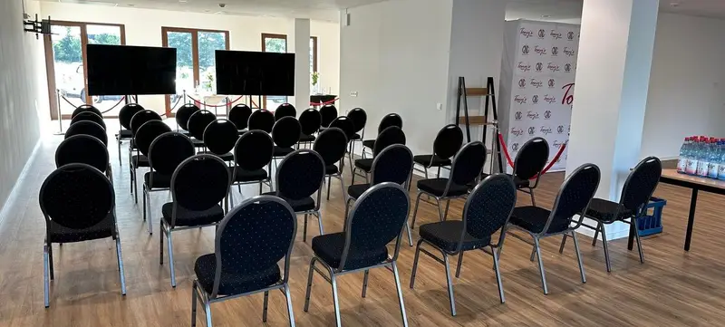 Foto 4 von Cloud Event