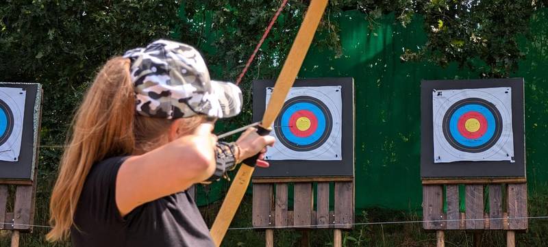 Foto 2 von Action-Bogenschießen