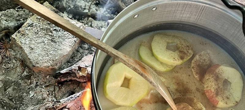 Foto 3 von Gemeinsam Kochen am Feuer: Kreativität, Teamgeist und Genuss in der Natur