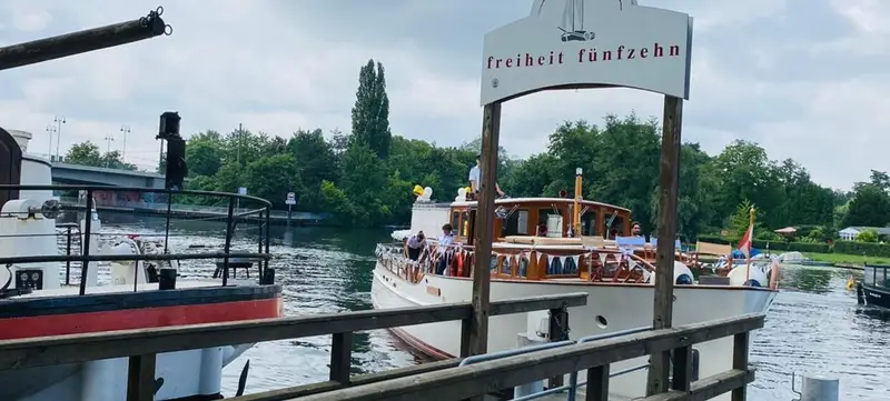 Foto 2 von Freiheit Fünfzehn