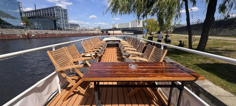 Foto 15 von MS Sylvia – Exklusives Eventschiff für Firmenfeiern & private Events in Berlin