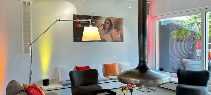 Foto 2 von PR & Marketing