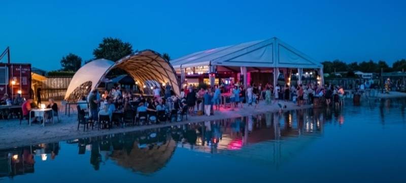 Foto 1 von Barbeja: Feiern, Heiraten und Tagen direkt am Wasser