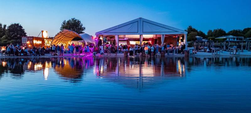 Foto 2 von Barbeja: Feiern, Heiraten und Tagen direkt am Wasser