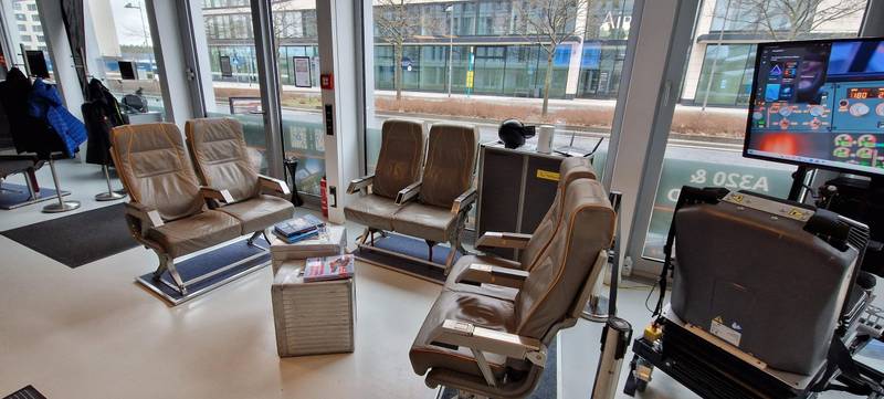 Foto 3 von Weihnachst-Dinner im Flugsimulator Frankfurt