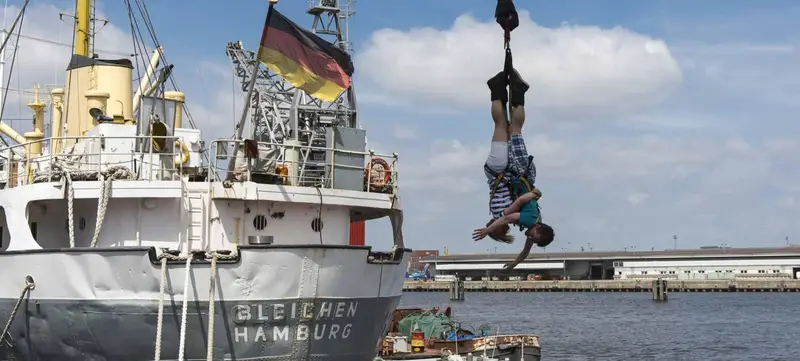 Foto 1 von Bungee Jumping Anlage Hamburg