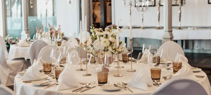 Foto 1 von Ihre Traumhochzeit am Elbstromkilometer 598,5 (Zollenspieker Fährhaus)
