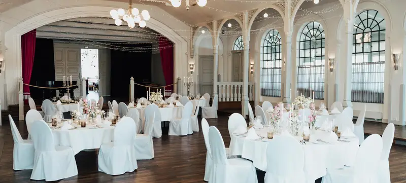 Foto 3 von Ihre Traumhochzeit am Elbstromkilometer 598,5 (Zollenspieker Fährhaus)