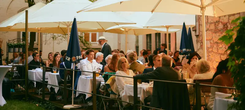Foto 1 von Outdoor-Event im Schlosspark