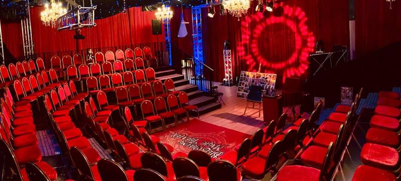 Foto 1 von Bill Cheung Magic Theater Show
