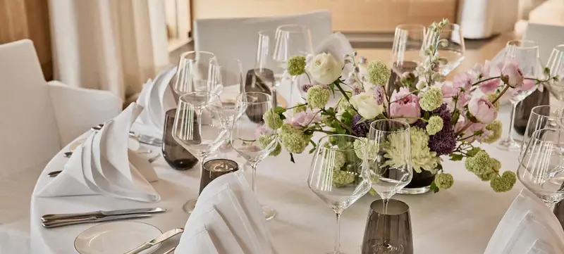Foto 2 von Hochzeitsarrangement Premium