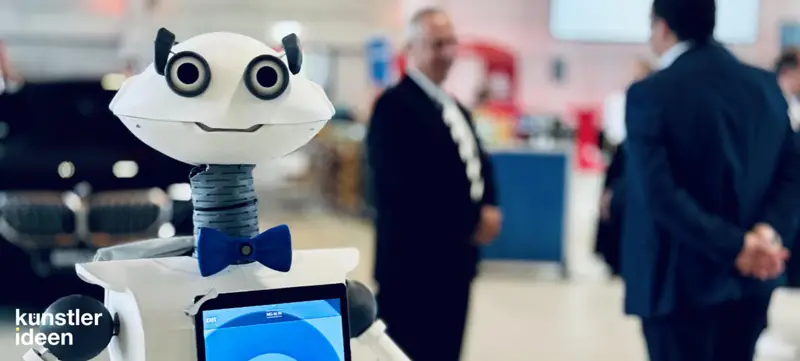 Foto 2 von Futuristischer Event-Roboter als Messehighlight