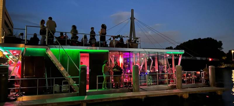 Foto 1 von Stilvolles Sommerfest auf dem Wasser in Berlin